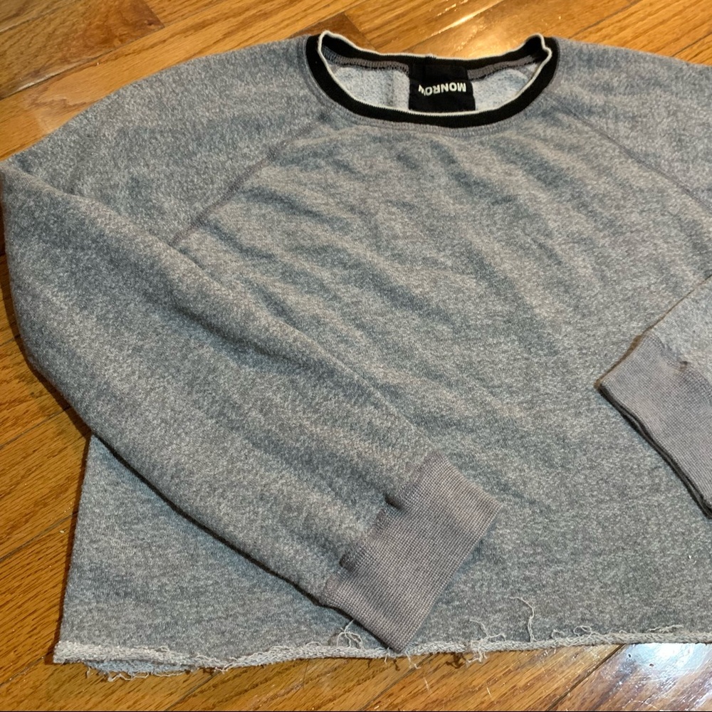 Monrow cropped grey sweatshirt
